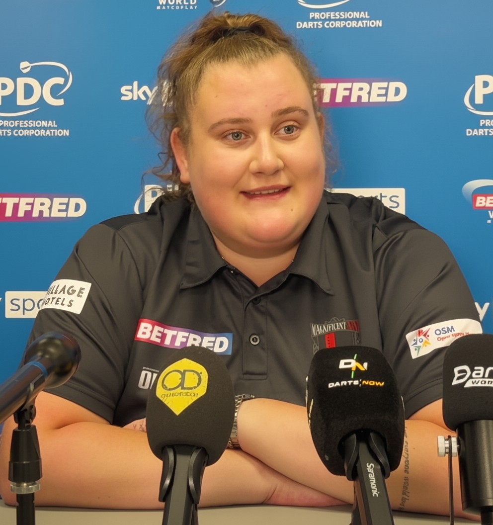 BEAU GREAVES AND FALLON SHERROCK HEADLINE PDC WOMEN'S SERIES ACTION IN WIGAN