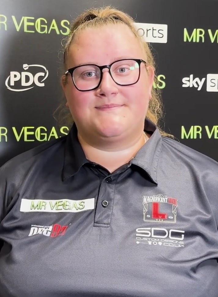 BEAU GREAVES MBE? THREE-TIME WORLD CHAMPION JOHN LOWE CALLS FOR ROYAL RECOGNITION