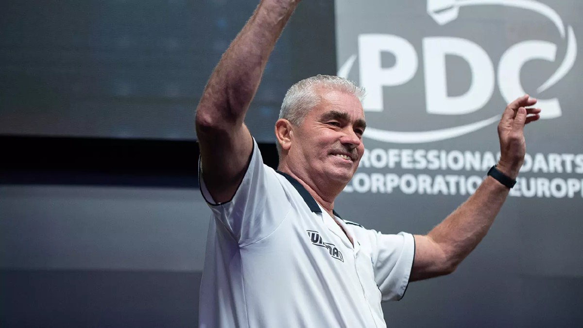 STEVE BEATON EMBRACES EXHIBITION LAUGHS AND COMPETITIVE SPIRIT IN DARTS RETURN