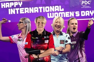 ‘SHE’S THE BEST LADY PLAYER THERE’S EVER BEEN’ – DAVE GREAVES ON DAUGHTER BEAU’S HISTORIC PDC TITLE